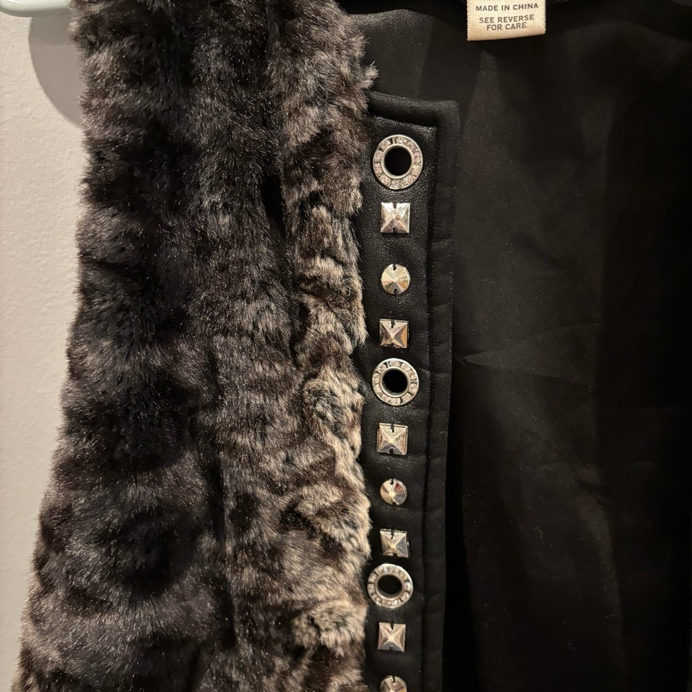 Caché Fur Vest - Picture 3 of 6